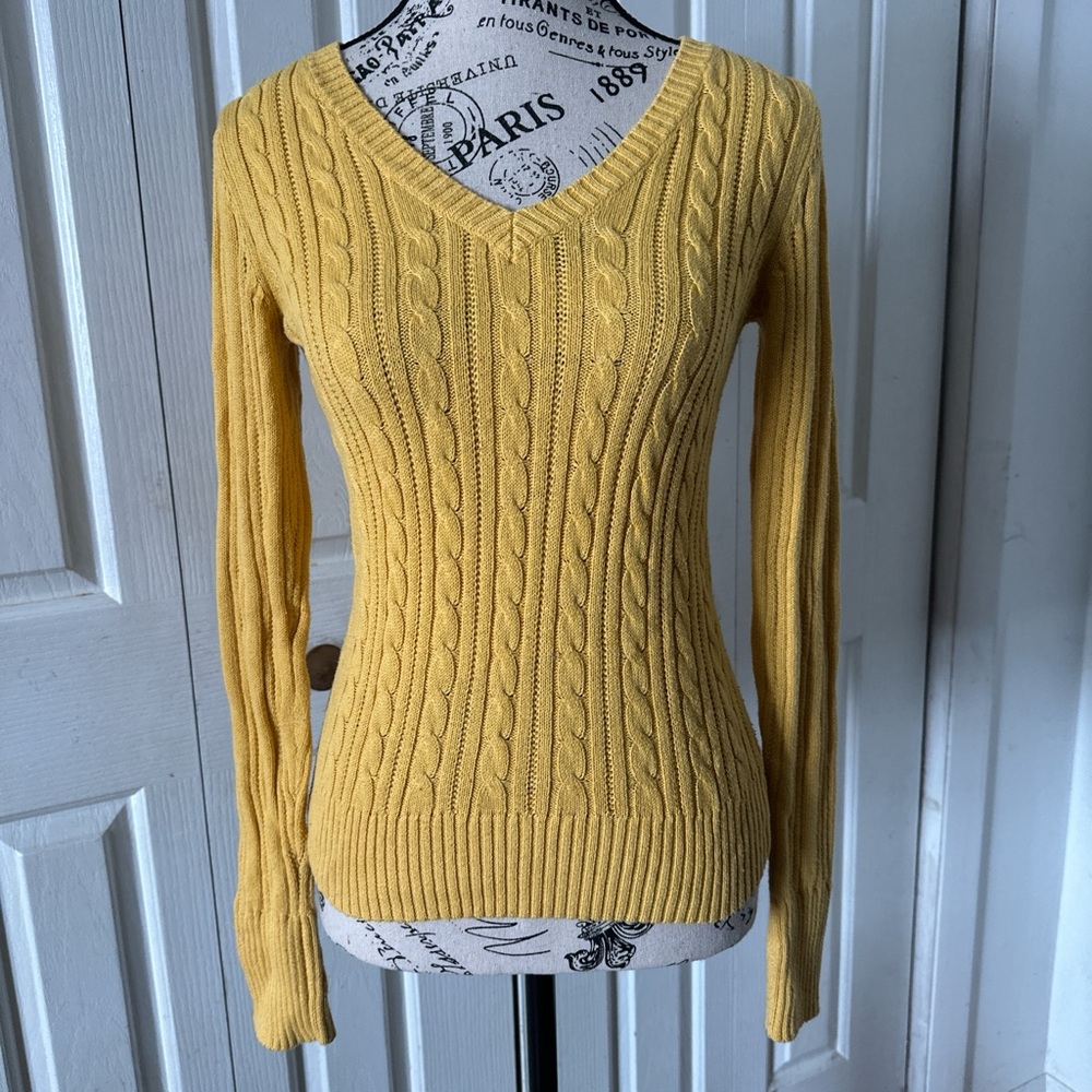 Arizona Jean Company Yellow V-Neck Cable Knit Sweater